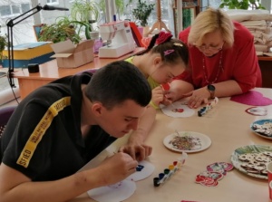 деревянные сердечки